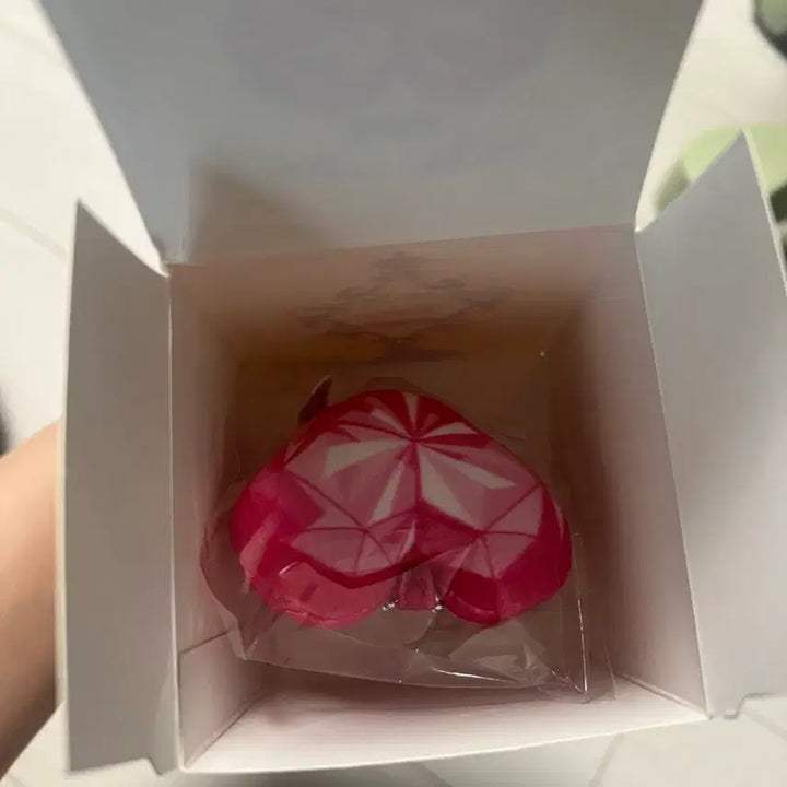 [BUNJANG] Sugar Sugar Rune Pink Heart Charm Keychain (Sealed) / 슈가슈가룬 핑크하트 에클 키링 팝니다.
