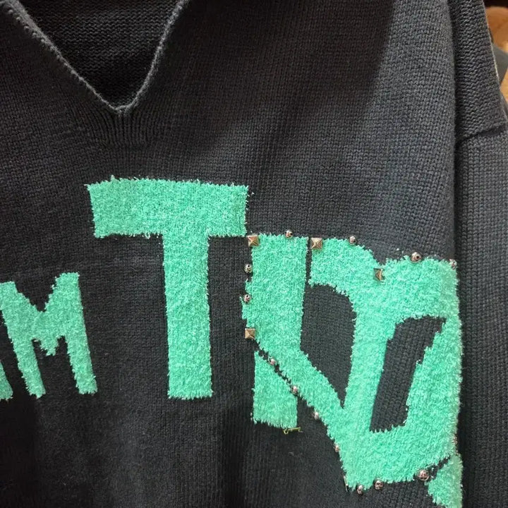 [BUNJANG] TIME Black Lettering Knit Sweater / TIME 블랙 레터링 니트