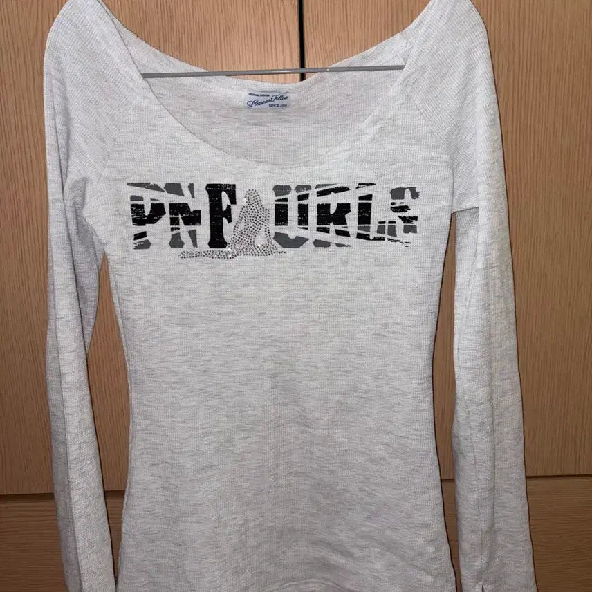 [SOLD OUT] 거의 새상품)플리즈노팔로우 줄스 롱슬리브탑 화이트멜란지