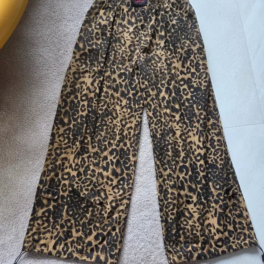 [SOLD OUT] 배드블러드 레오파드 팬츠