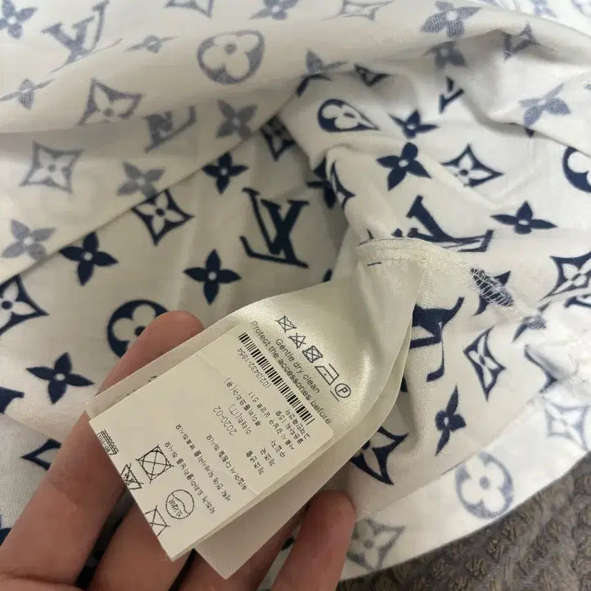 [BUNJANG] Louis Vuitton Escal Monogram Short Sleeve T-shirt Size XS / 루이비통 에스칼 모노그램 반팔 xs사이즈