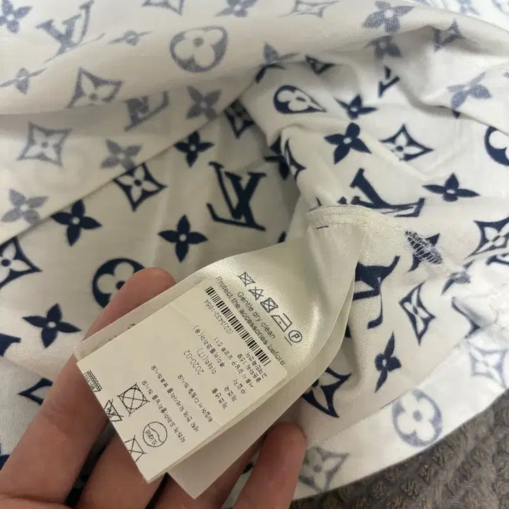 [BUNJANG] Louis Vuitton Escal Monogram Short Sleeve T-shirt Size XS / 루이비통 에스칼 모노그램 반팔 xs사이즈