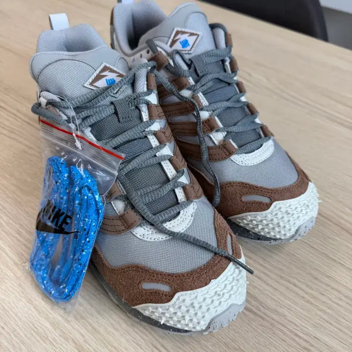[BUNJANG] Nike x Undefeated Air Terra Humara Sneakers US 10 / 나이키 언디핏 콜라보 에어테라 휴마라 US10
