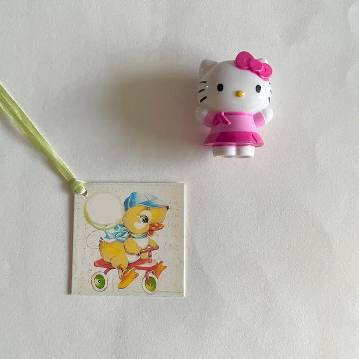 [BUNJANG] Sanrio Hello Kitty Vintage Mini Figure Toy / 빈티지 헬로키티 피규어 고전키티 고전토이