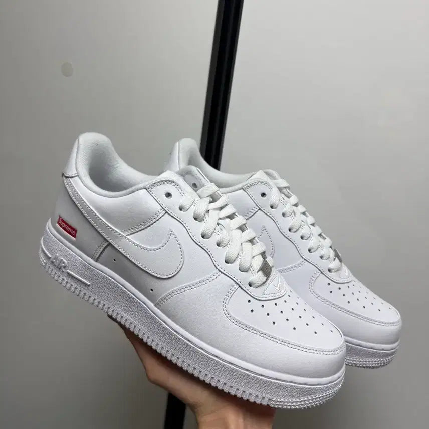 [BUNJANG] Nike Air Force 1 Supreme White Sneakers / 나이키 에어포스1 슈프림 화이트