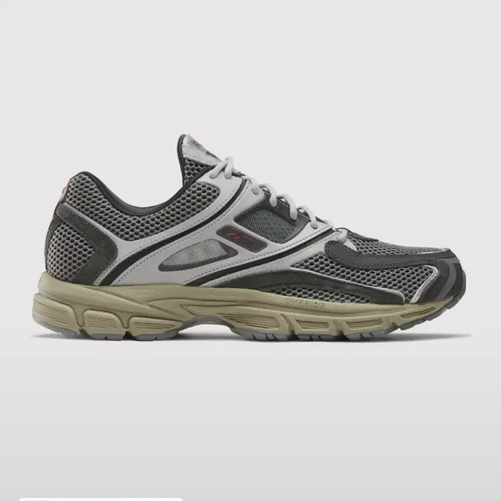 [BUNJANG] Reebok Trinity Gray Sneakers (240) / 1회착용) 리복 트리니티 운동화 차콜 (240)