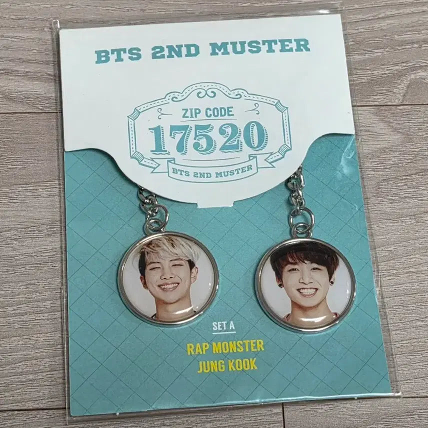 [BUNJANG] BTS RM Jungkook 2nd Muster (17520) Keyring Set / 방탄소년단 BTS 2기 취소된 머스터(17520) 남준,정국 키링 양도