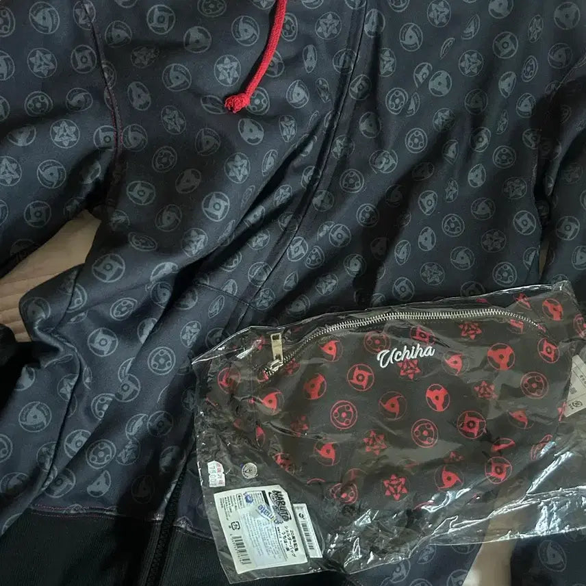 [BUNJANG] Naruto Uchiha Hoodie &amp; Shoulder Bag Set / 나루토 우치하 후드집업 + 숄더백 세트