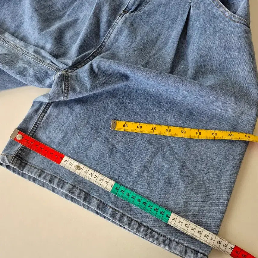 [SOLD OUT] 와이드 5부 얇은 청반바지