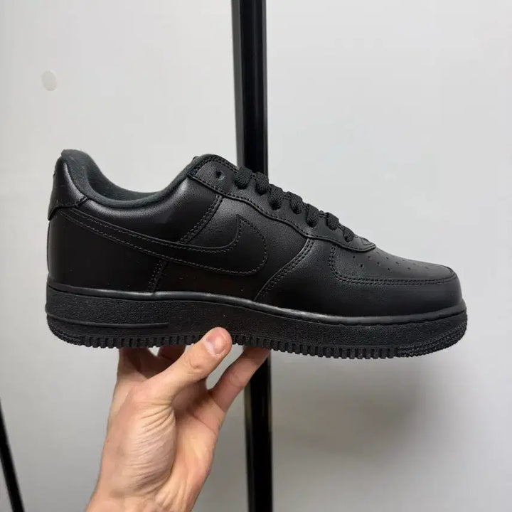 [SOLD OUT] 나이키 에어포스1 슈프림 블랙