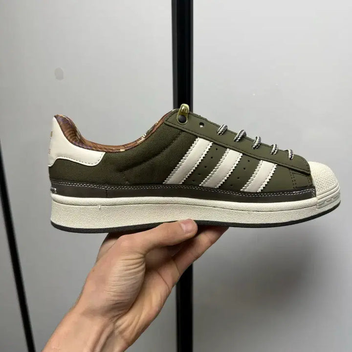 [BUNJANG] Adidas Superstar Olive Green Sneakers / 아디다스 슈퍼스타 올리브 그린 운동화