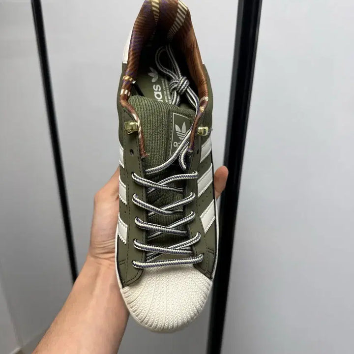 [BUNJANG] Adidas Superstar Olive Green Sneakers / 아디다스 슈퍼스타 올리브 그린 운동화