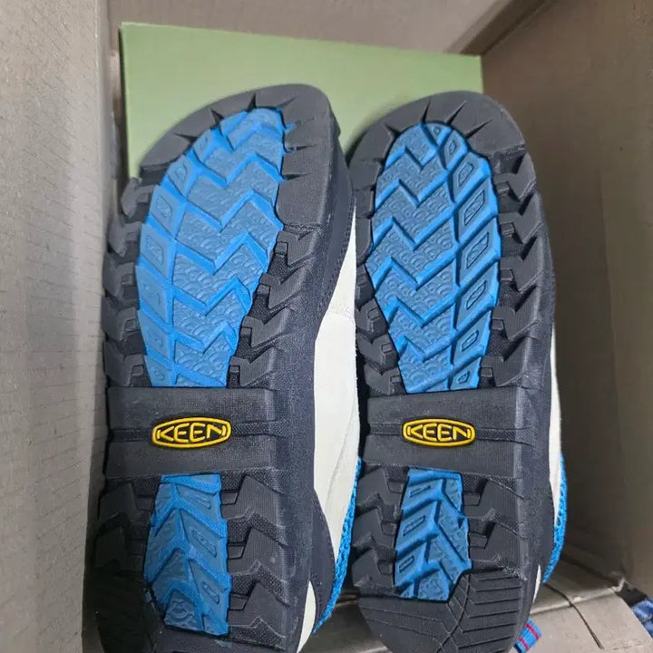 [SOLD OUT] 킨 제스퍼 락 260사이즈
