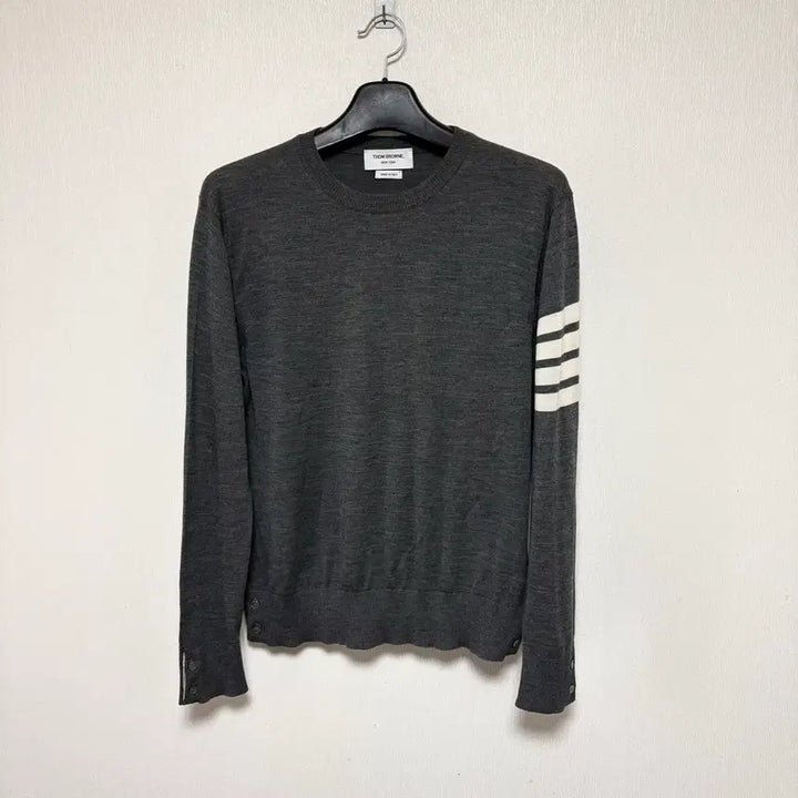 [SOLD OUT] [3] 톰브라운 사선완장 울 니트 그레이