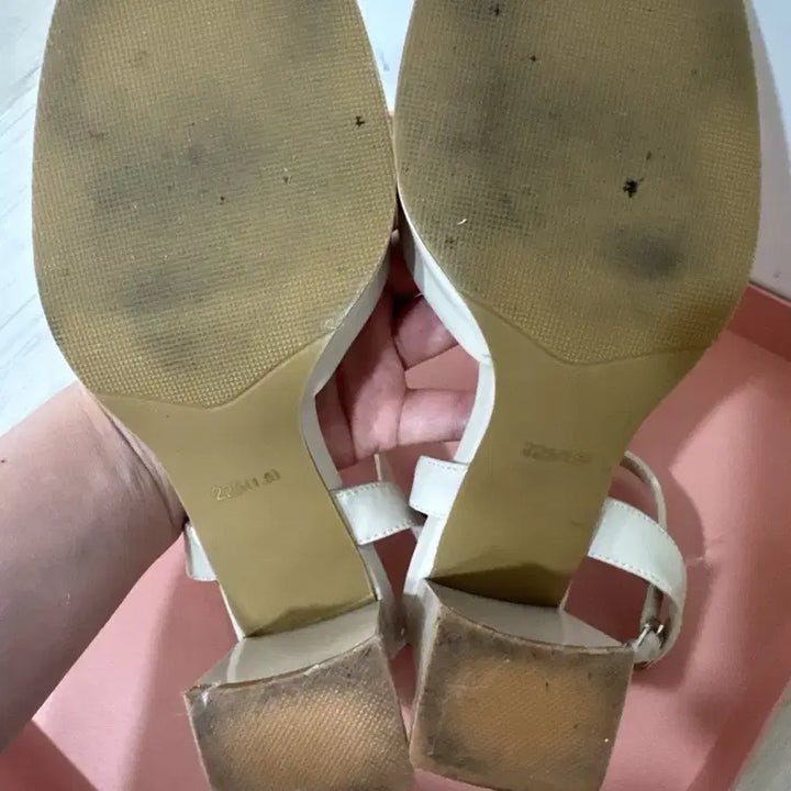 [BUNJANG] Beige Strap Sandals 225 / 베이지 스트랩 샌들 225