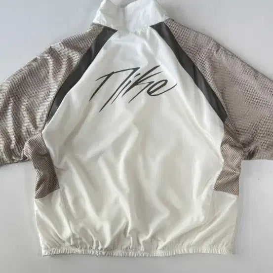[BUNJANG] Nike Dri-FIT Windbreaker XL - Ivory Beige / 나이키 DRI-FIT 바람막이XL 아이보리베이지