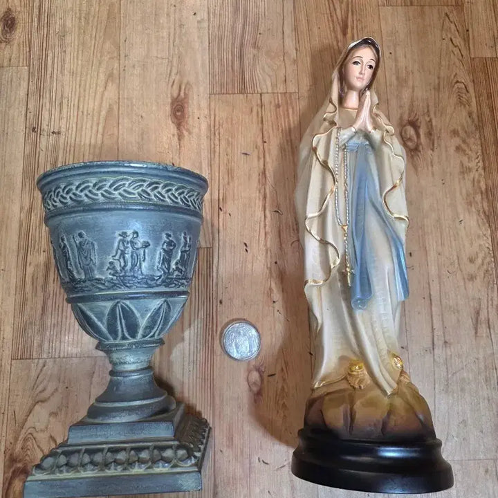 [BUNJANG] Catholic Silver Coin &amp; Antique Vase Decoration Set / 천주교 만원 은화.성모 마리아상 &amp; 앤틱 화병 장식 세트