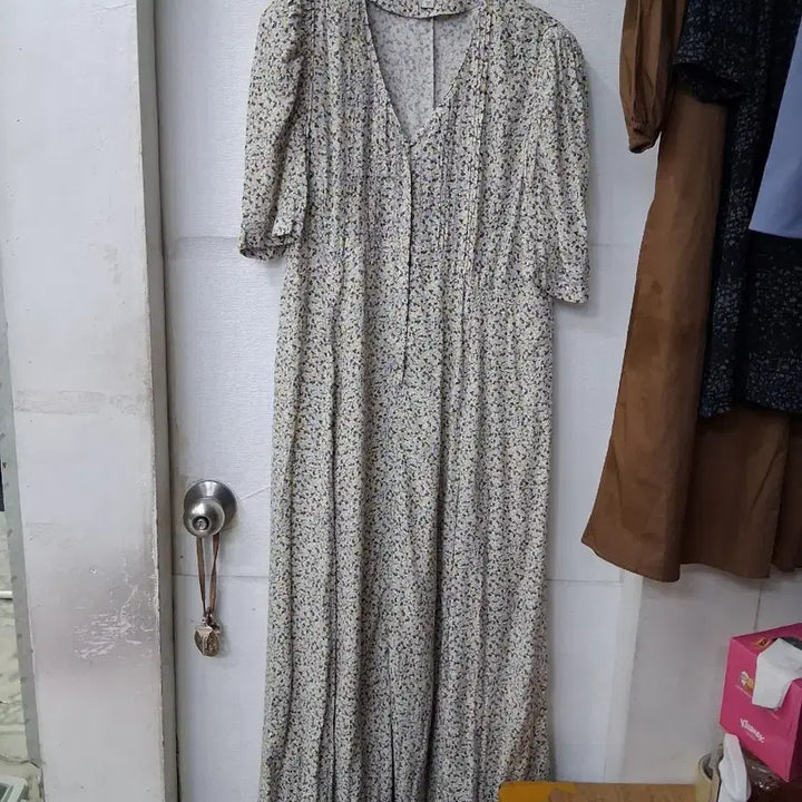 [SOLD OUT] 써스데이아일랜드 롱 원피스  55