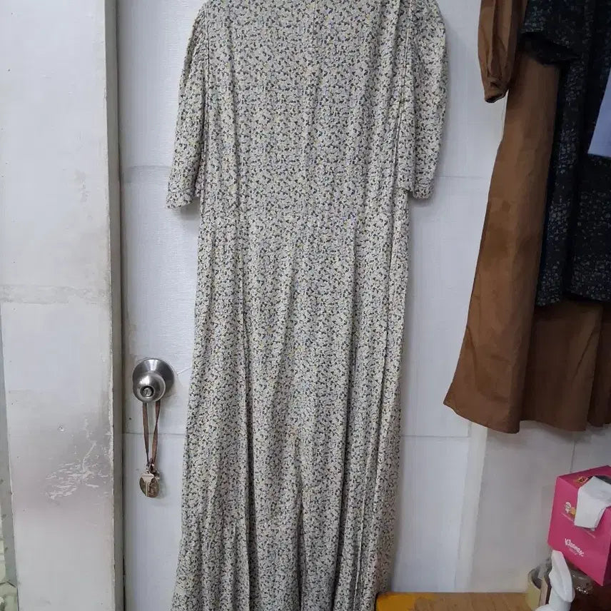 [SOLD OUT] 써스데이아일랜드 롱 원피스  55