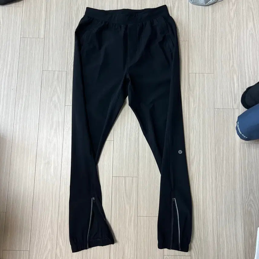 [BUNJANG] Lululemon Surge Jogger Pants Black XS / 룰루레몬 써지 조거 팬츠 xs