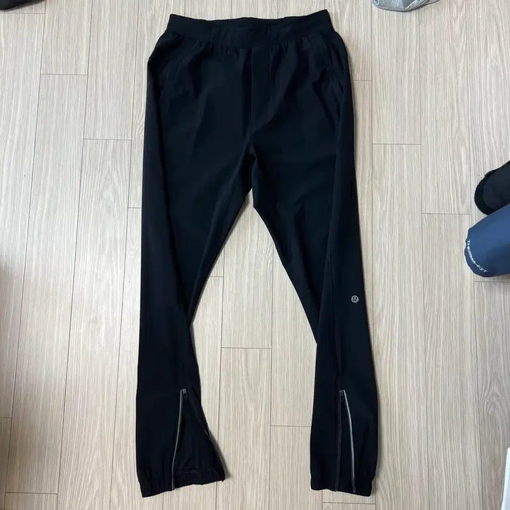 [BUNJANG] Lululemon Surge Jogger Pants Black XS / 룰루레몬 써지 조거 팬츠 xs