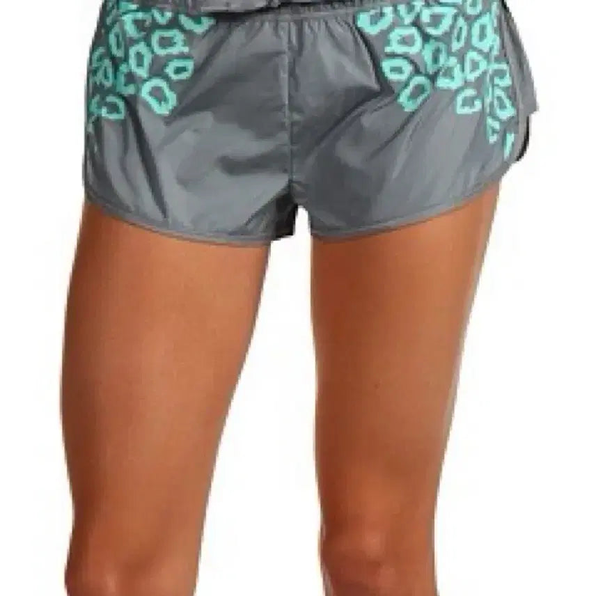 [BUNJANG] Adidas x Stella McCartney Leo Leopard Print Shorts / 아디다스X스텔라맥카트니 쇼츠 반바지