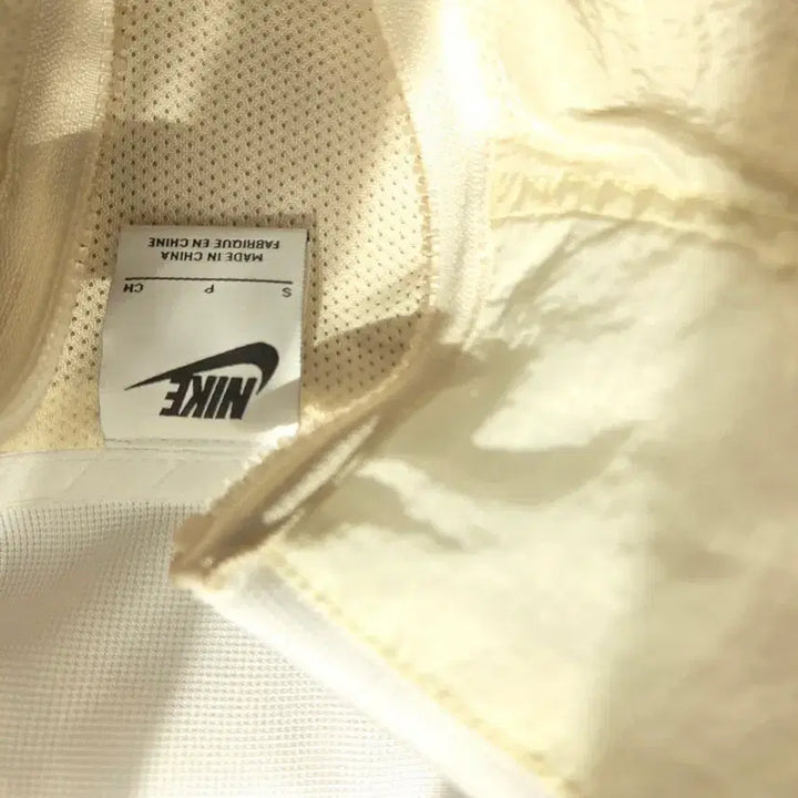 [SOLD OUT] 나이키 AIR 옐로우 아노락 바람막이