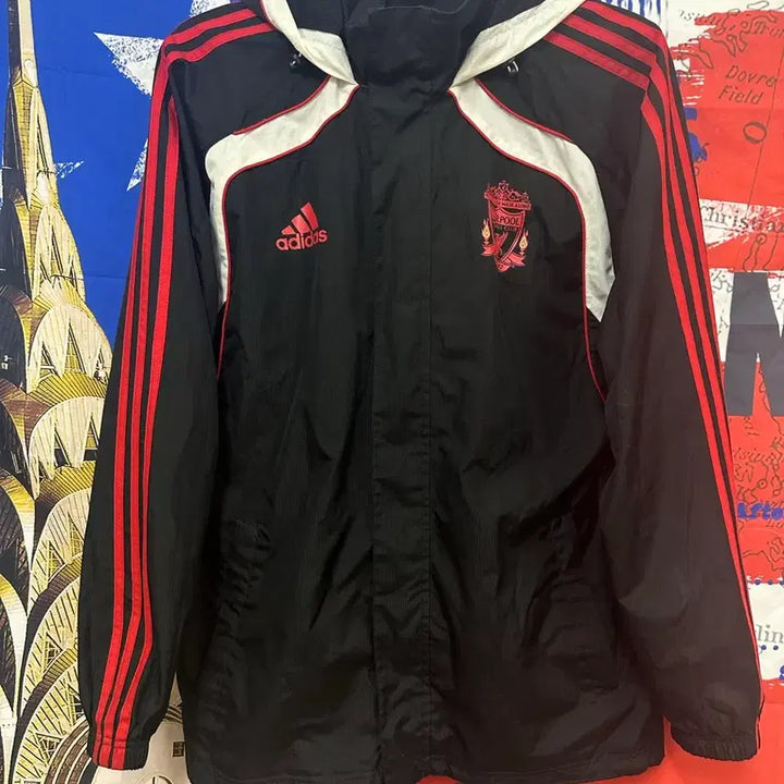 [BUNJANG] Adidas Liverpool Old School Windbreaker Jacket / s급 아디다스 올드스쿨 리버풀 오버핏 바람막이 m95