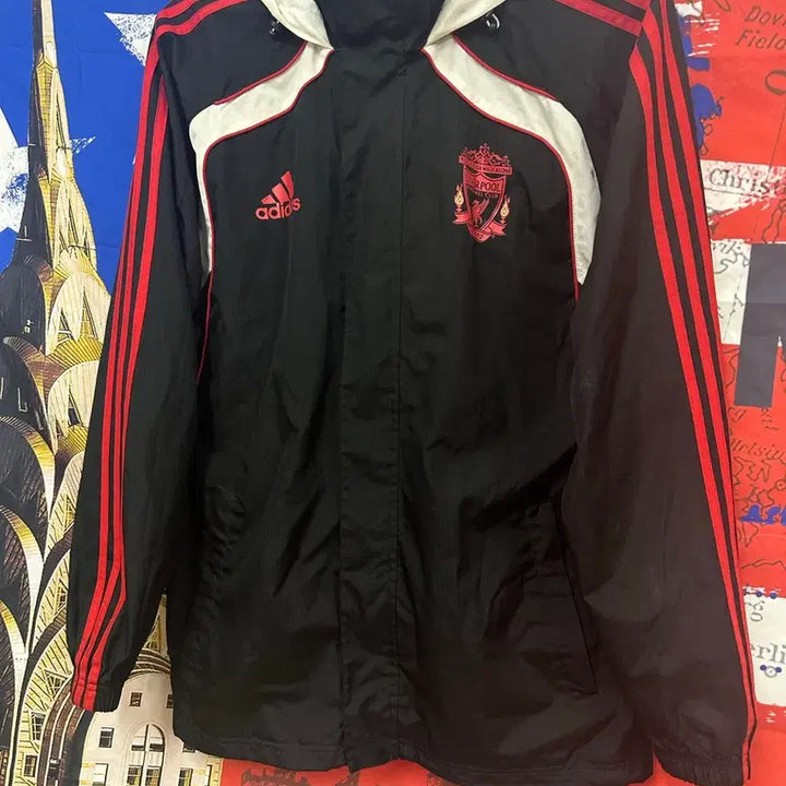 [BUNJANG] Adidas Liverpool Old School Windbreaker Jacket / s급 아디다스 올드스쿨 리버풀 오버핏 바람막이 m95