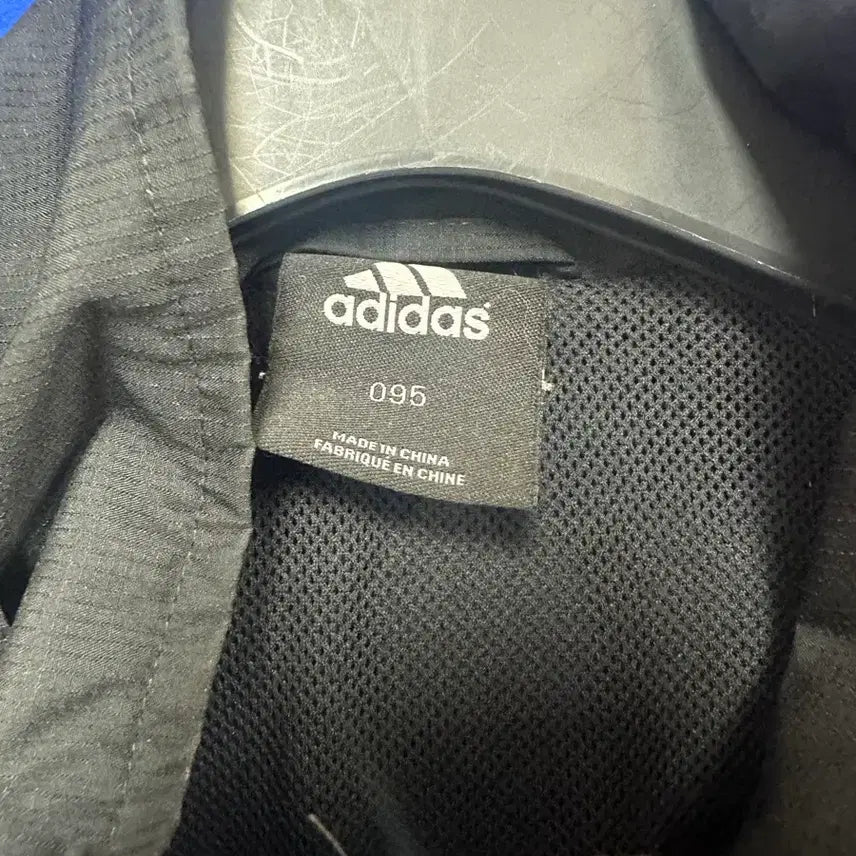 [BUNJANG] Adidas Liverpool Old School Windbreaker Jacket / s급 아디다스 올드스쿨 리버풀 오버핏 바람막이 m95