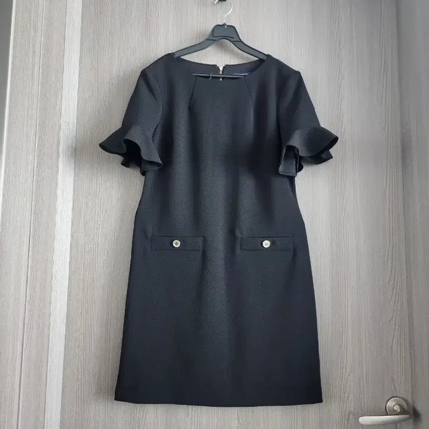[BUNJANG] Tommy Hilfiger Gold Button Flare Sleeve Dress / 타미힐피거 금장버튼 플레어 소매 원피스