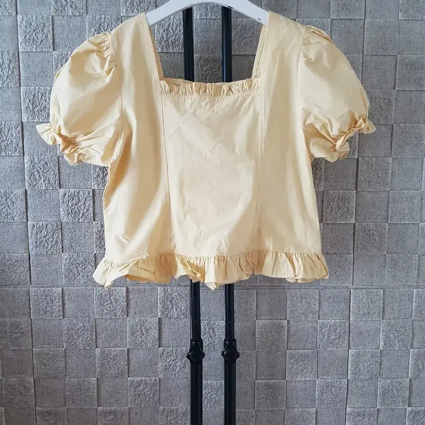[BUNJANG] Love You So Much Puff Sleeve Blouse / 러브유쏘머치 블라우스