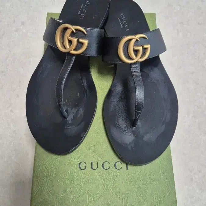 [BUNJANG] Gucci GG Marmont Leather Slides / 구찌 GG 마몬트 레더 쪼리 (정품)