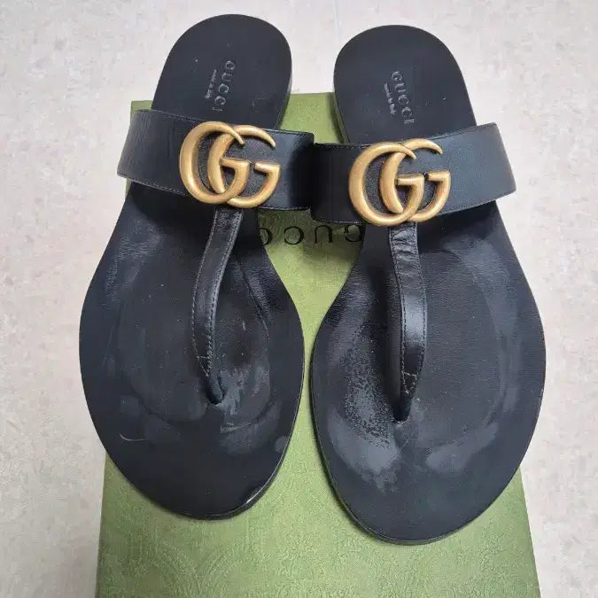 [BUNJANG] Gucci GG Marmont Leather Slides / 구찌 GG 마몬트 레더 쪼리 (정품)