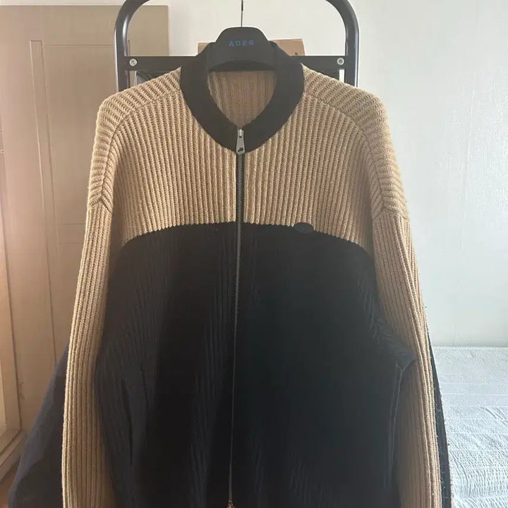 [SOLD OUT] 아더에러 펠츠 가디건 느와르