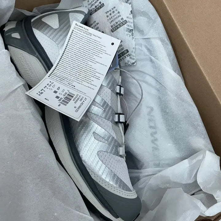[BUNJANG] Salomon XT-4 ADV Silver Metallic (Size 260) / 살로몬 XT-4 ADV 실버 메탈릭 X 260