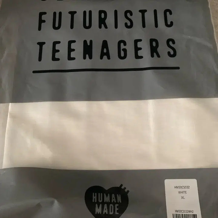 [BUNJANG] Human Made Dog Print T-shirt / 휴먼메이드 강아지 프린팅 반팔티 화이트/블랙 미개봉 새상품