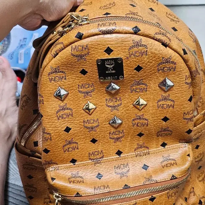 [BUNJANG] MCM Visetos Stark Backpack L Size / MCM백팩L사이즈 정품