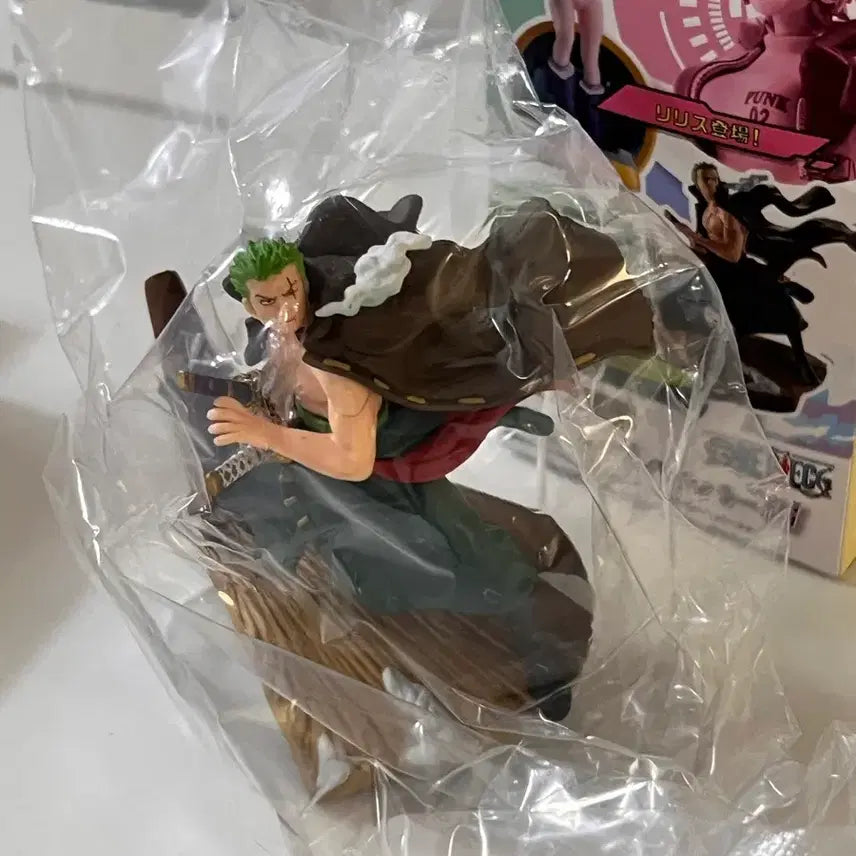 [BUNJANG] One Piece Zoro Figure (Egghead Version) / 원피스 조로 피규어