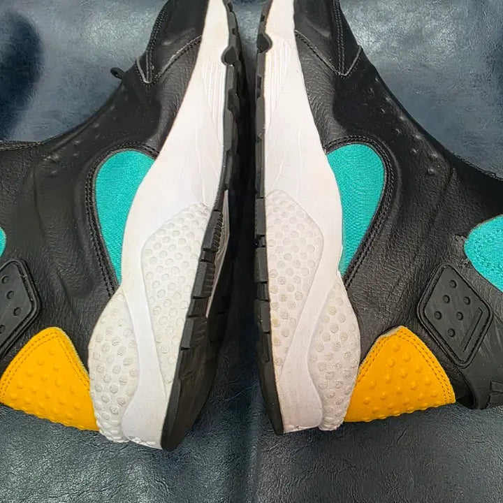 [BUNJANG] Nike Zipper Sneakers 240mm / 나이키 운동화 240mm