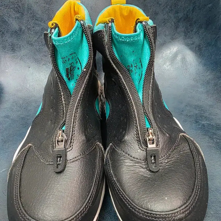 [BUNJANG] Nike Zipper Sneakers 240mm / 나이키 운동화 240mm