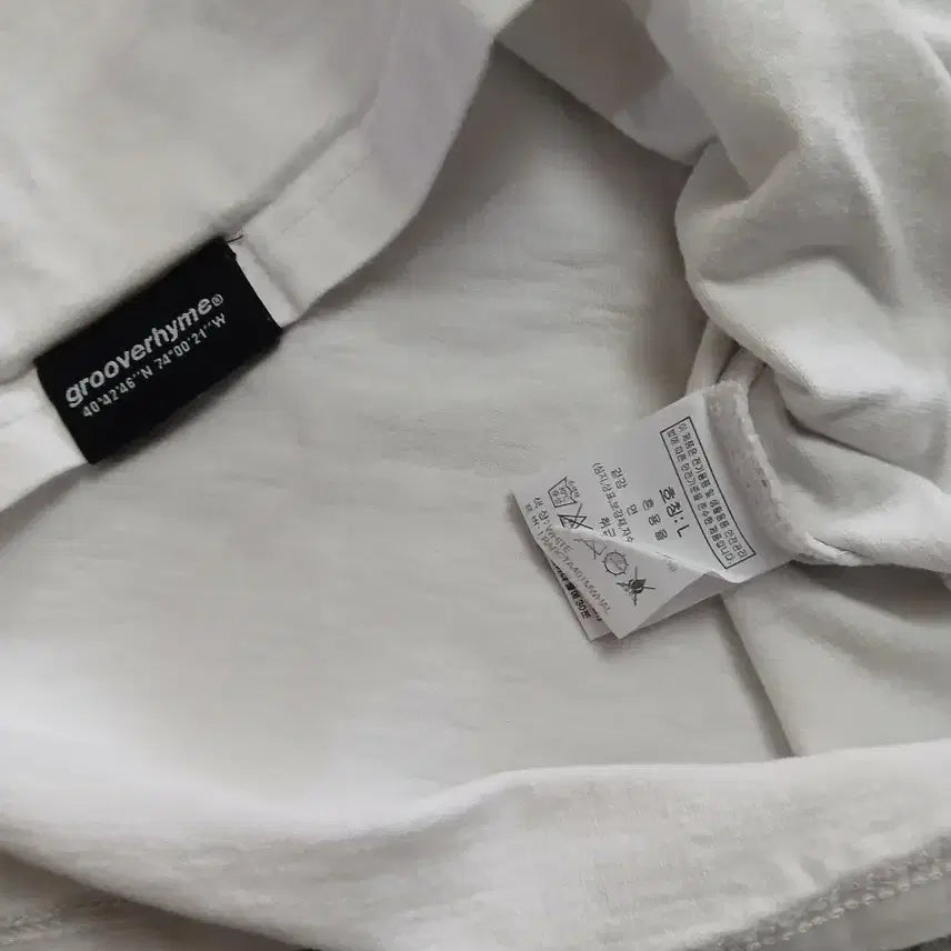 [BUNJANG] Grooverhyme White Short Sleeve T-Shirt / grooverhyme 화이트 반팔 티셔츠