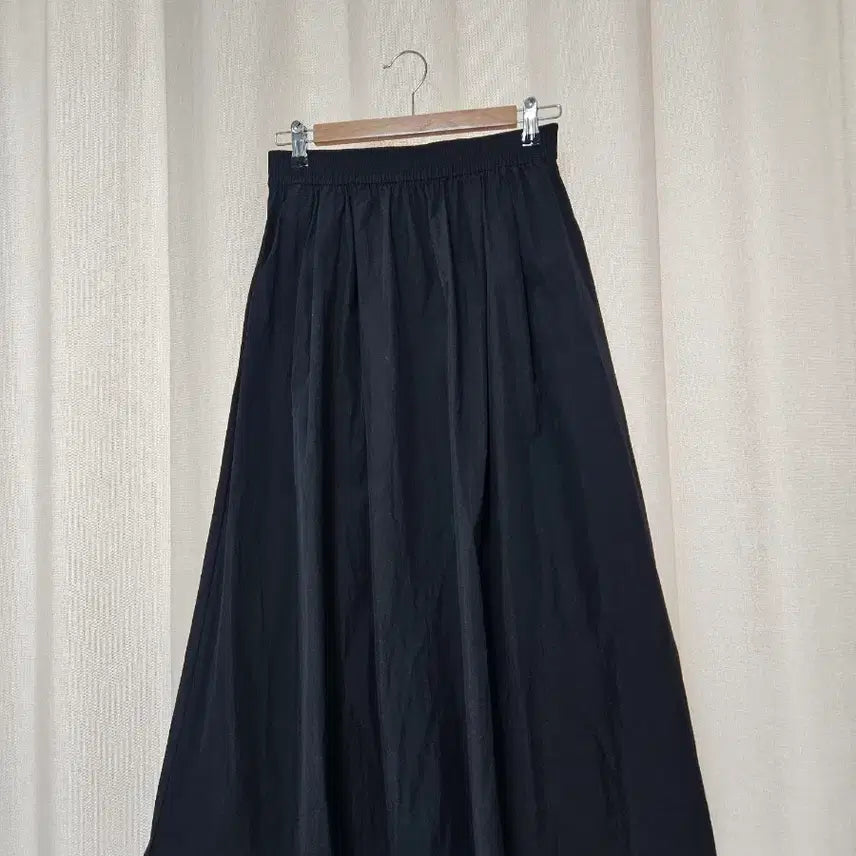[SOLD OUT] 바스락 밴딩 롱스커트