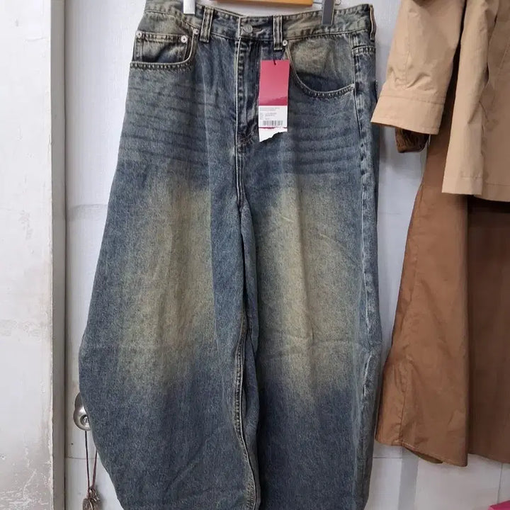 [SOLD OUT] 빈티지 워싱 데님 와이드 팬츠 30