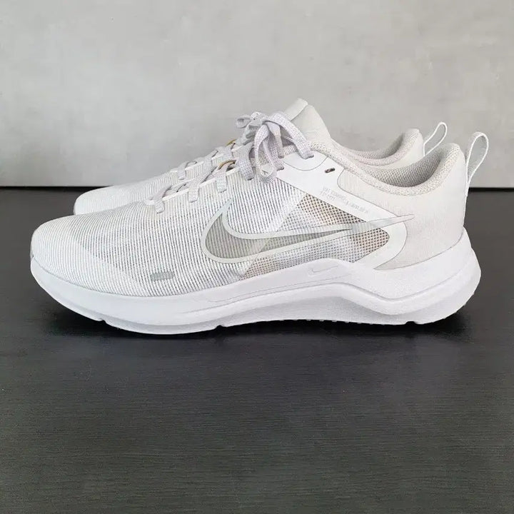 [BUNJANG] Nike Downshifter 12 White (270) / 나이키 다운시프터 12 화이트 (270)