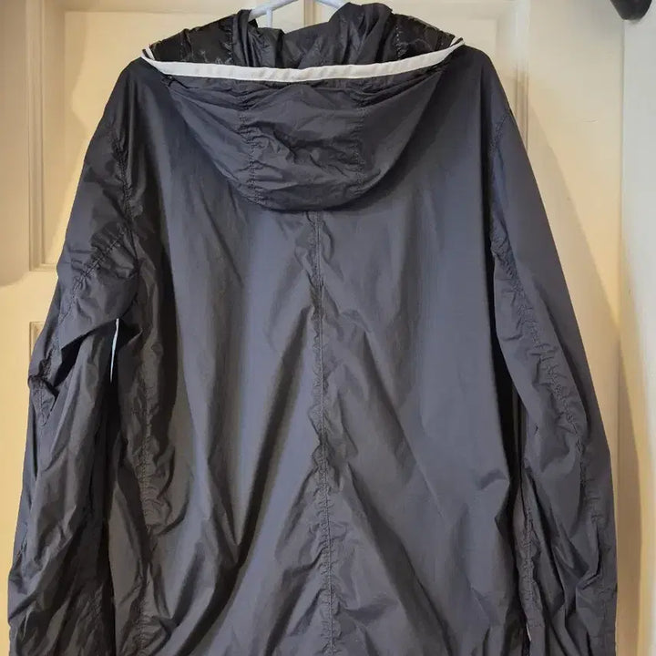 [BUNJANG] Stone Island Skin Touch Windbreaker Jacket / 스톤아일랜드 스킨터치 바람막이