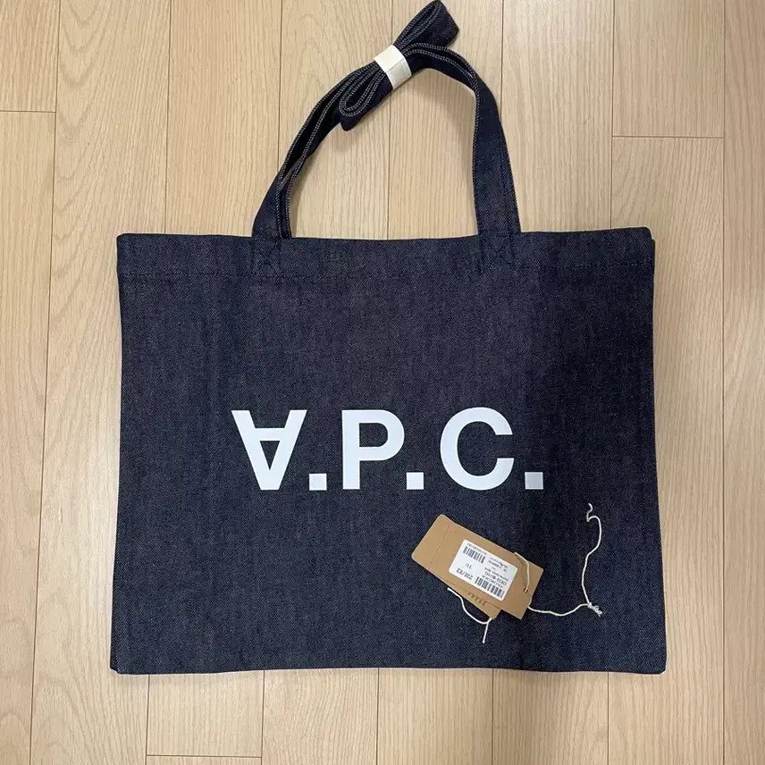[BUNJANG] A.P.C. Daniela Eco Bag Shoulder Bag Navy / [단순개봉] 아페쎄 다니엘라 에코백 숄더백 네이비