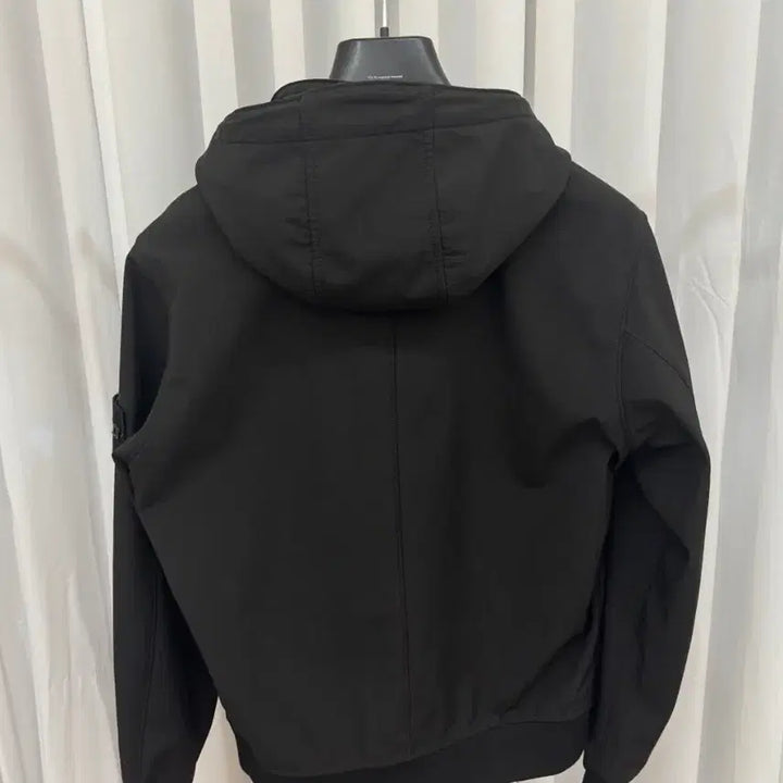 [BUNJANG] Stone Island Soft Shell Jacket / (S) 스톤아일랜드 소프트쉘 블랙