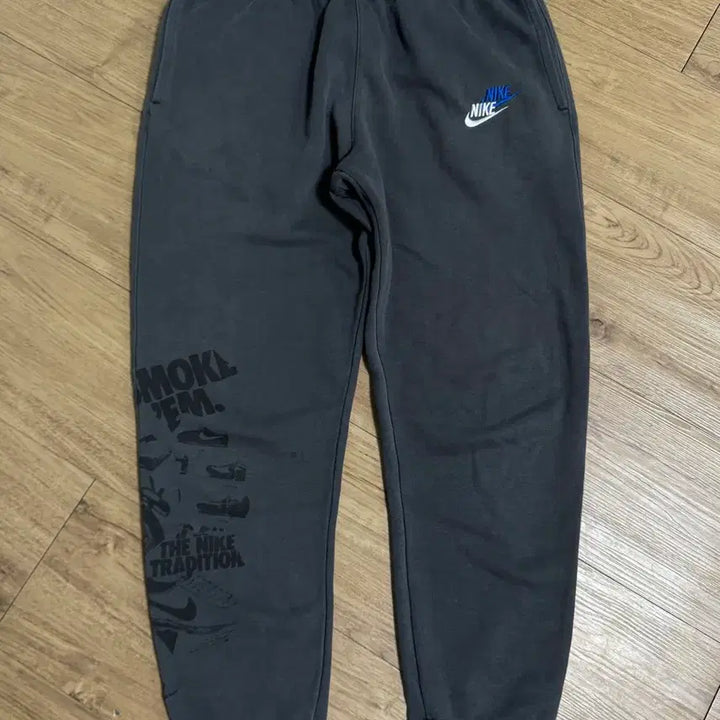 [BUNJANG] Nike Multi-Logo Cotton Sweatpants Dark Gray / [L]나이키 멀티로고 코튼 스웻팬츠 다크그레이