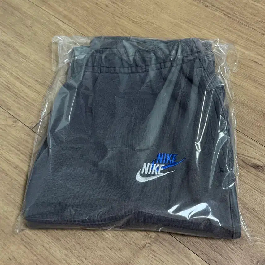 [BUNJANG] Nike Multi-Logo Cotton Sweatpants Dark Gray / [L]나이키 멀티로고 코튼 스웻팬츠 다크그레이